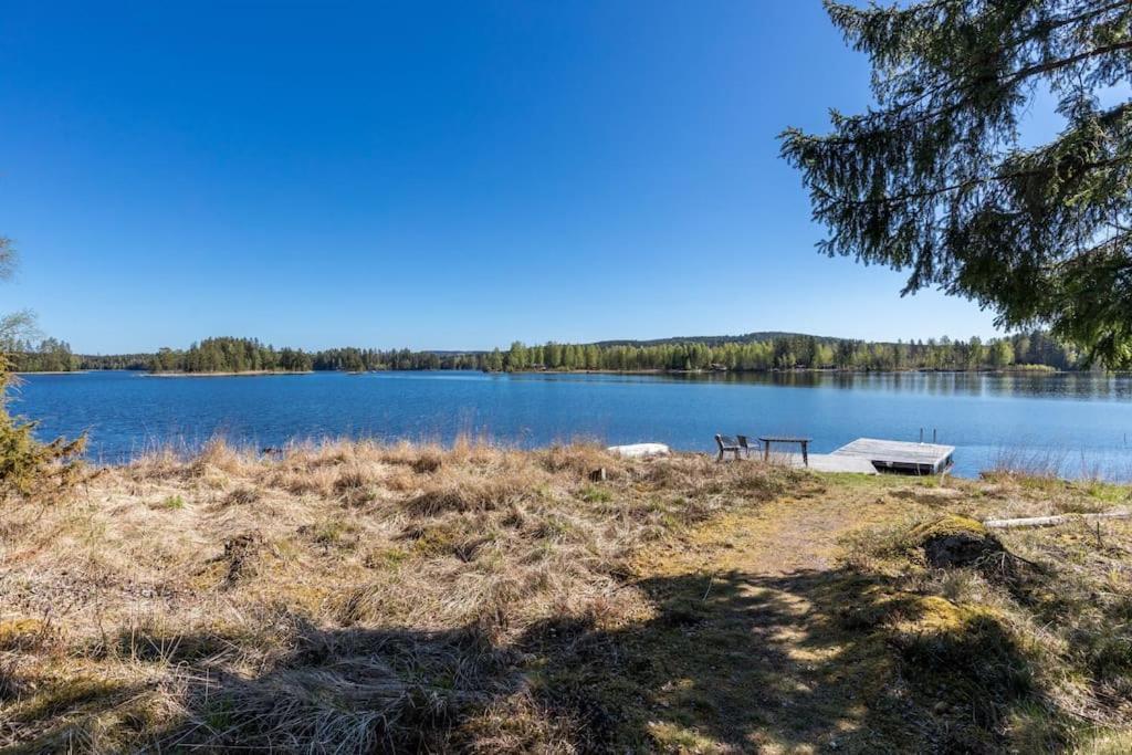 Cozy Cottage By The Lake, Charlottenberg Åmotfors Exterior foto